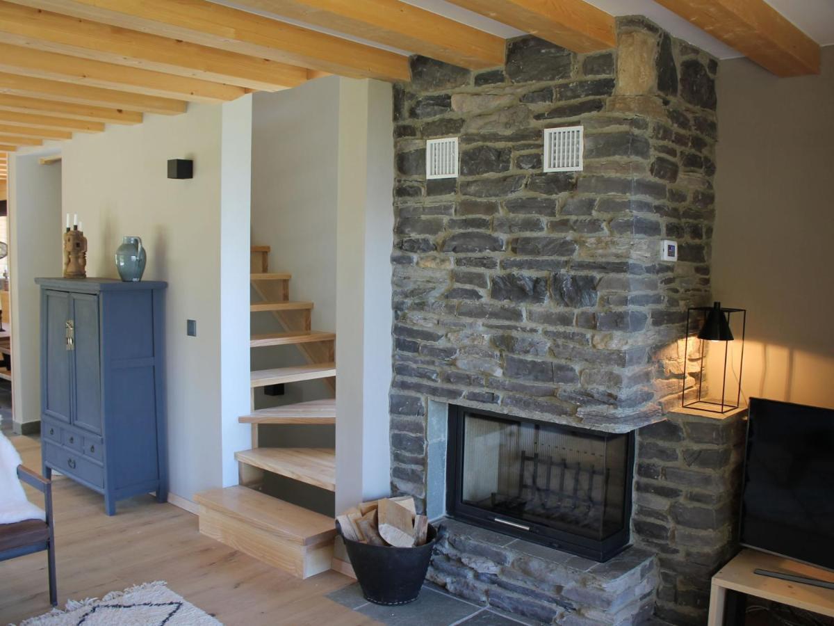 With Unobstructed View Inthe