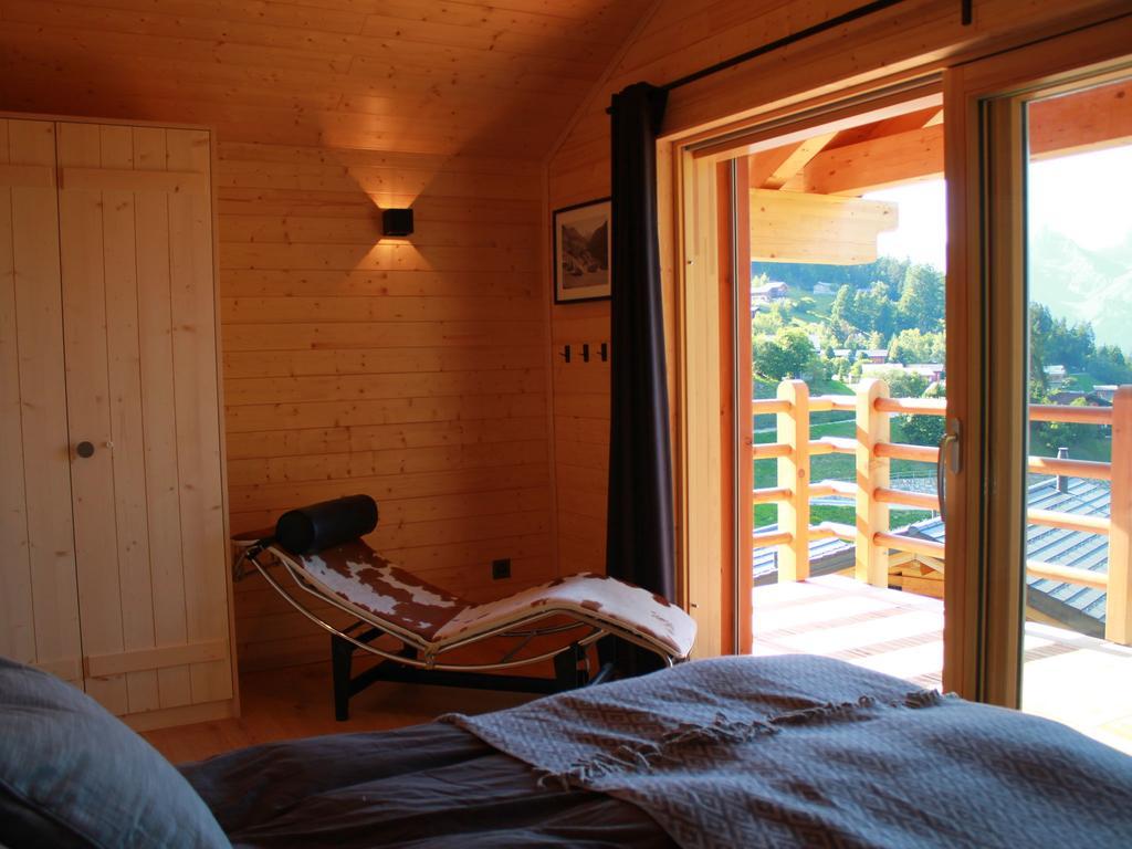 With Unobstructed View Inthe *